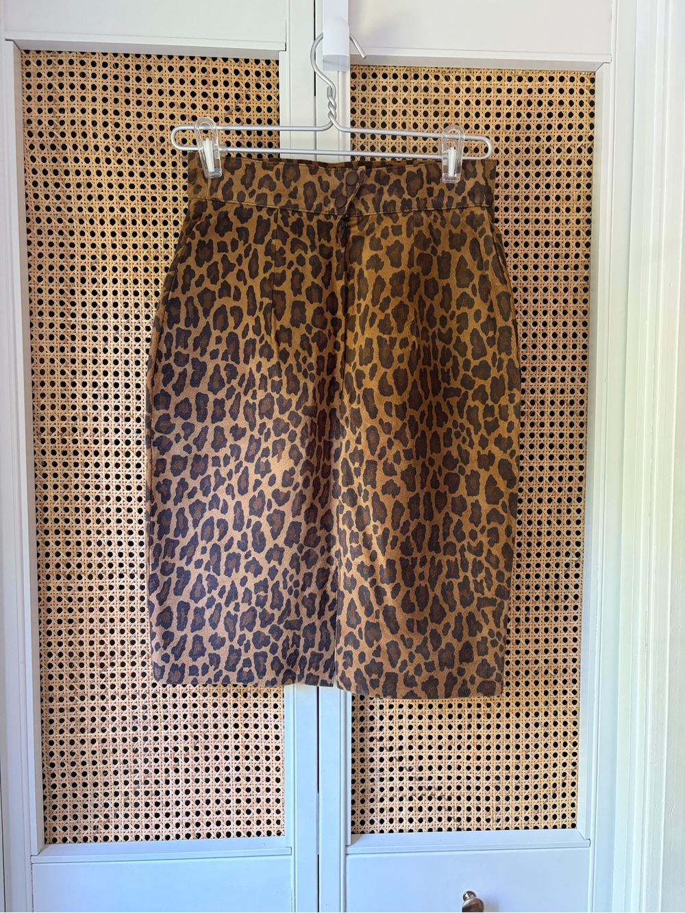 Danier Leopard-Print Pencil Skirt in Brown and Black - Picture 2 of 12
